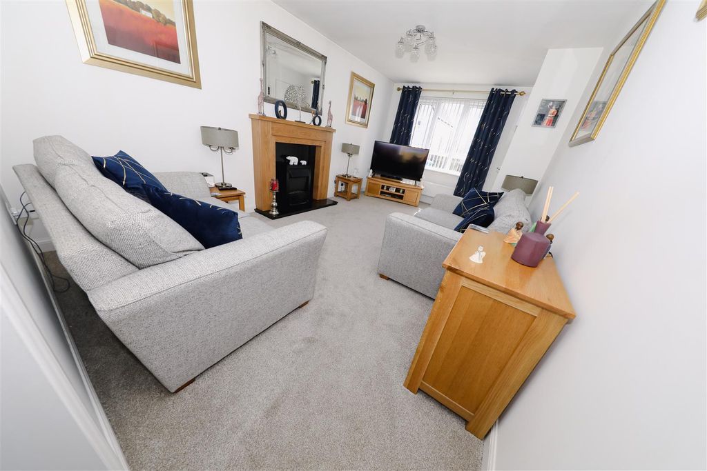 Property photo 2 of 21 B