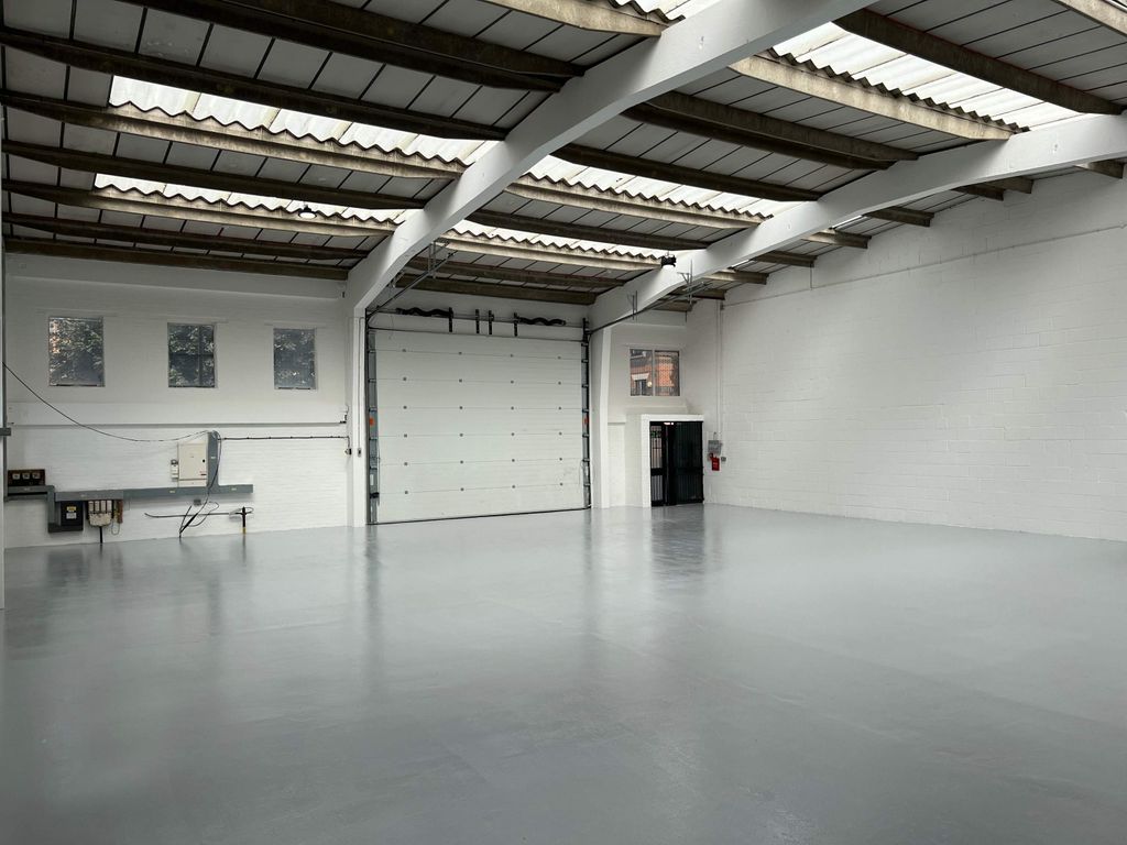 Property photo 2 of 6