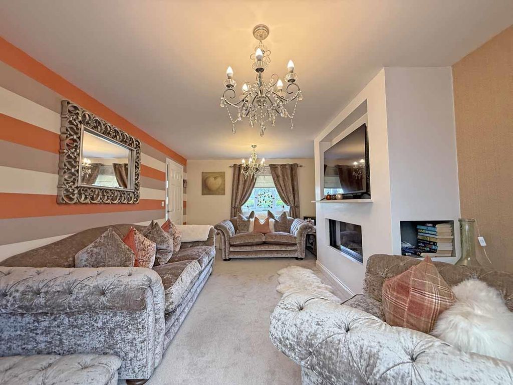 Property photo 2 of 22 Frobisher Approach 75 - Lounge Front.Jpg