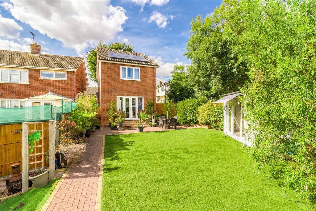 Property photo 2 of 14