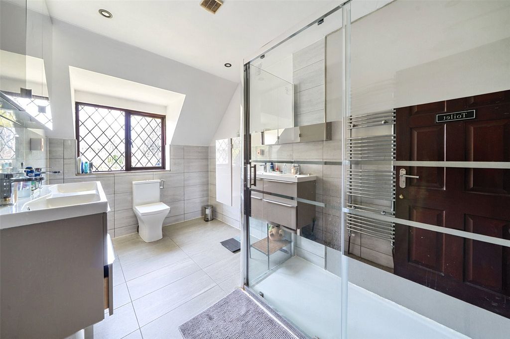 Property photo 3 of 22 Picture No. 04