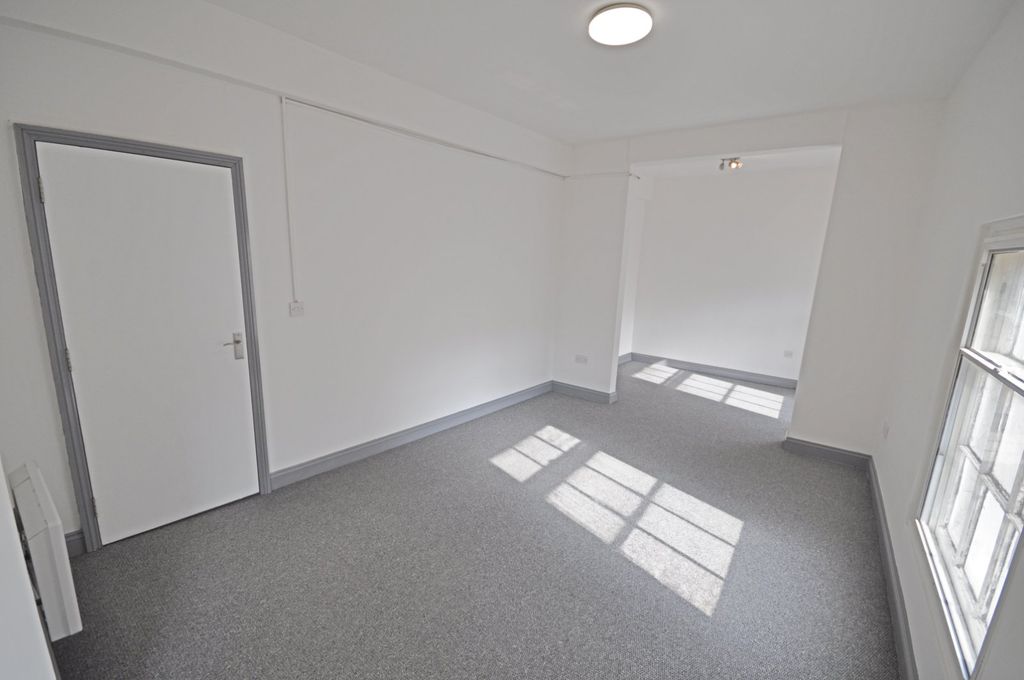 Property photo 2 of 6 Picture No. 03