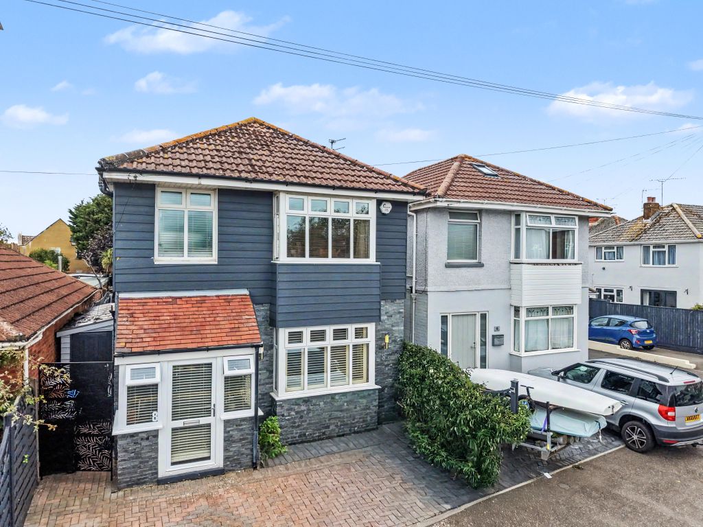 Property photo 2 of 35