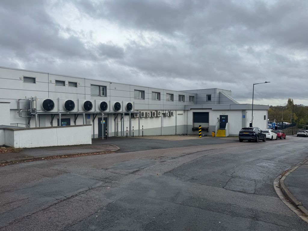 Property photo 2 of 9