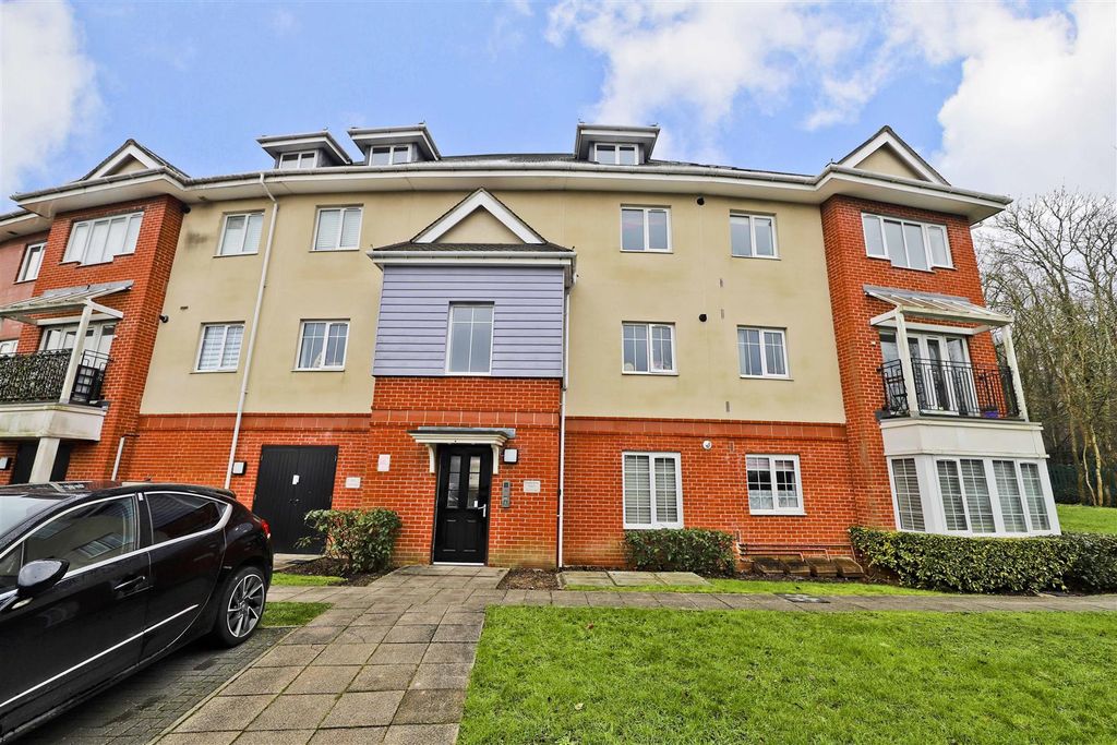 Property photo 1 of 10