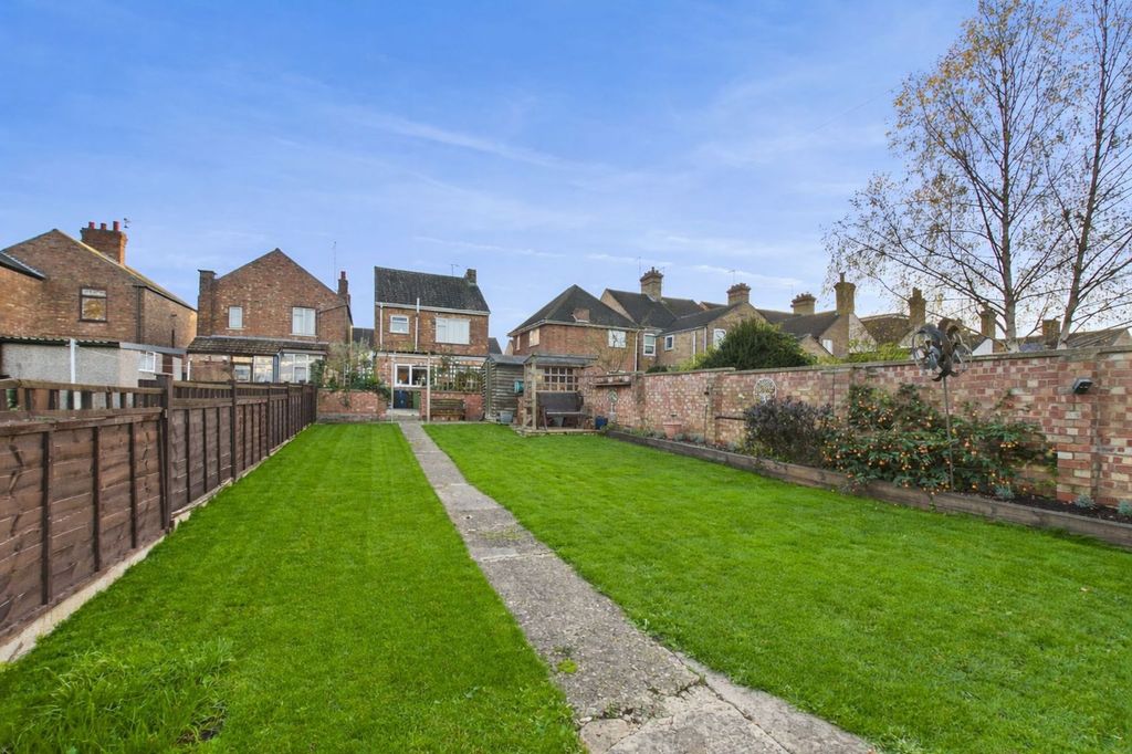 Property photo 1 of 22