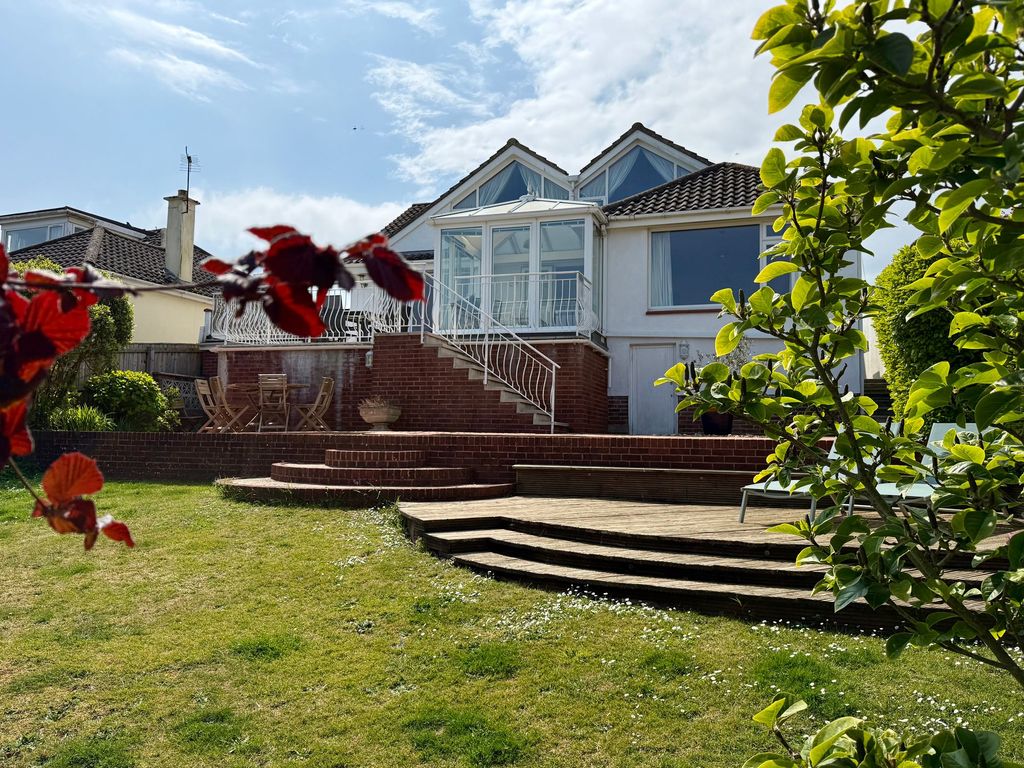 Property photo 1 of 36