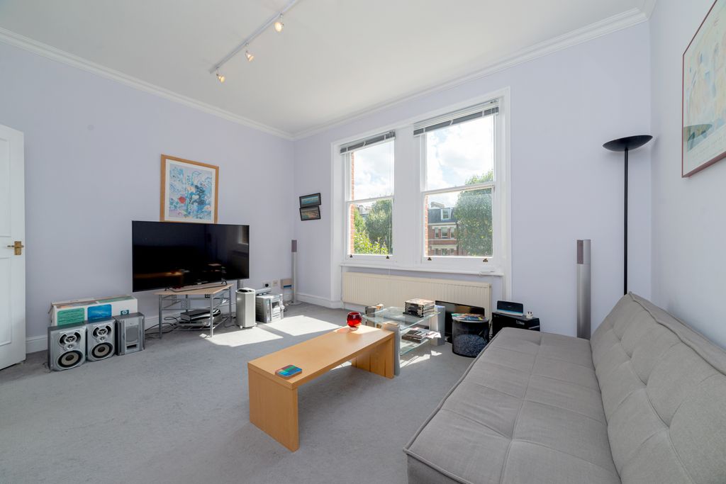 Property photo 2 of 7