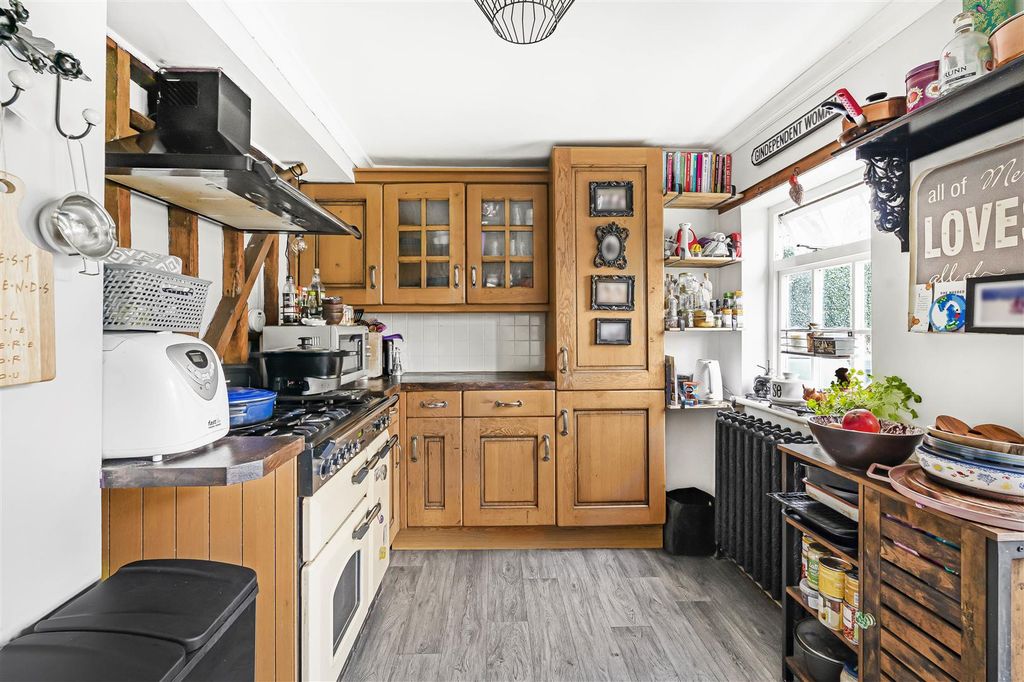 Property photo 3 of 39 26_52101.Jpg