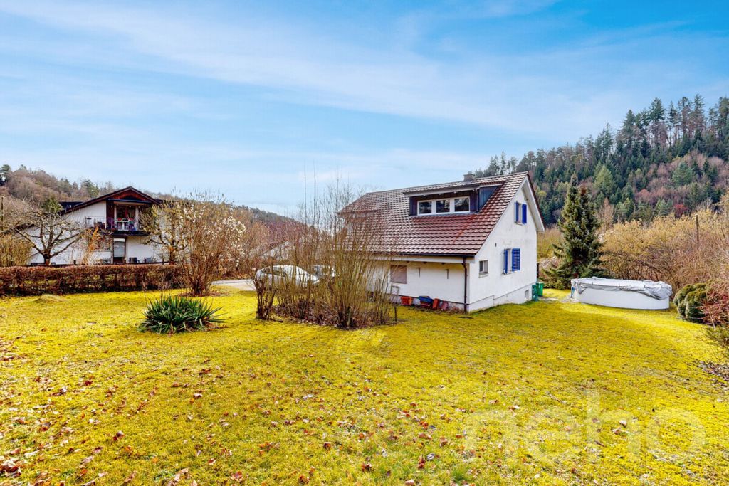 Property photo 1 of 13