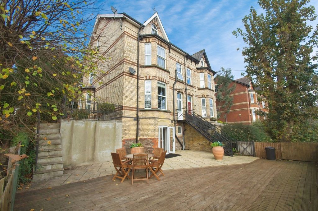 Property photo 1 of 33 Front