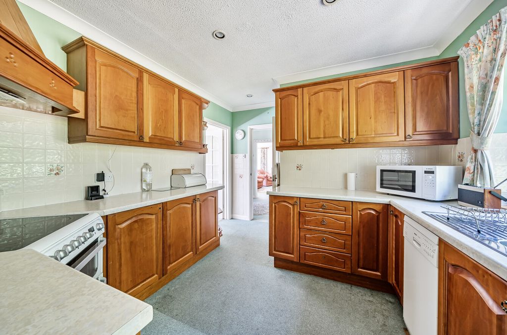 Property photo 2 of 21 1321190-6-686Eac0...