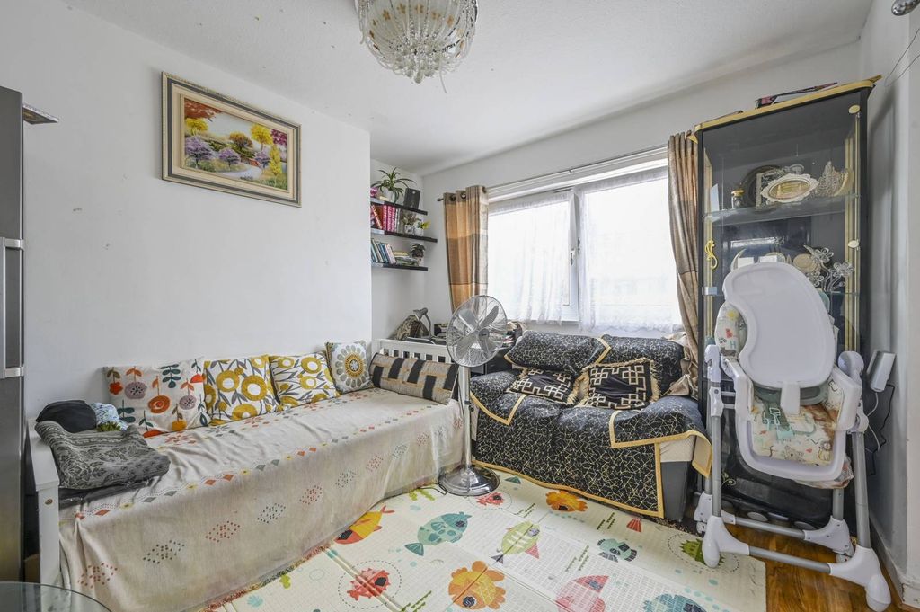 Property photo 1 of 7