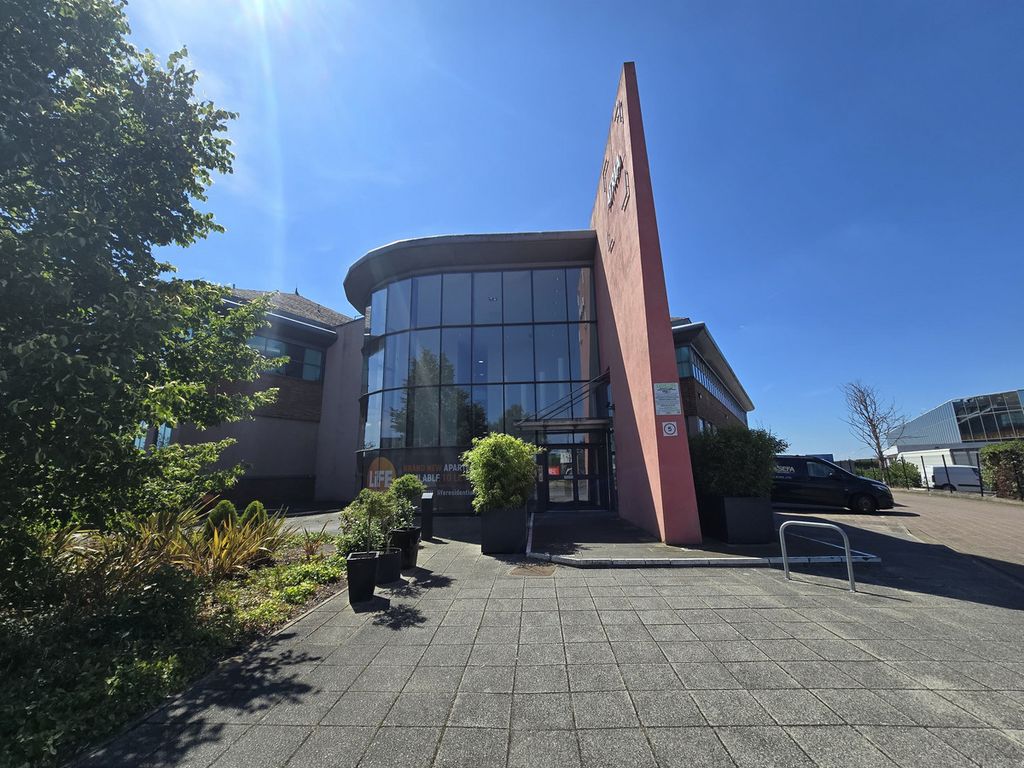 Property photo 1 of 6