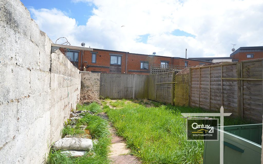 Property photo 2 of 7