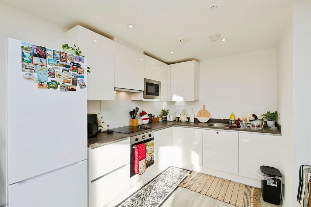 Additional image 9 of 1 bed flat for saleSylvester Close, Derby DE1