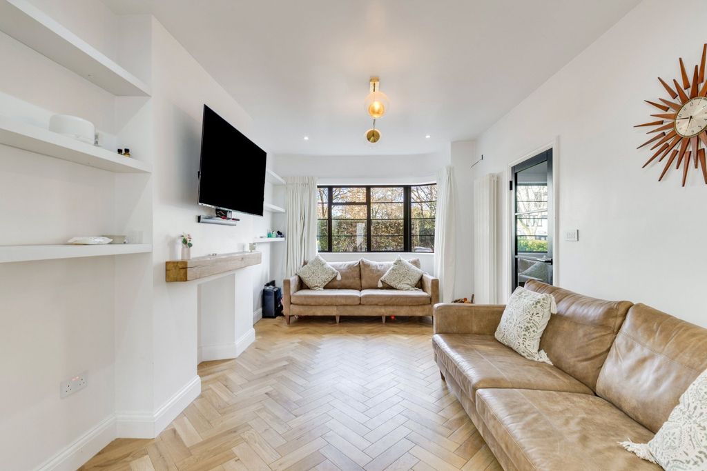 Property photo 2 of 11 Picture No. 05