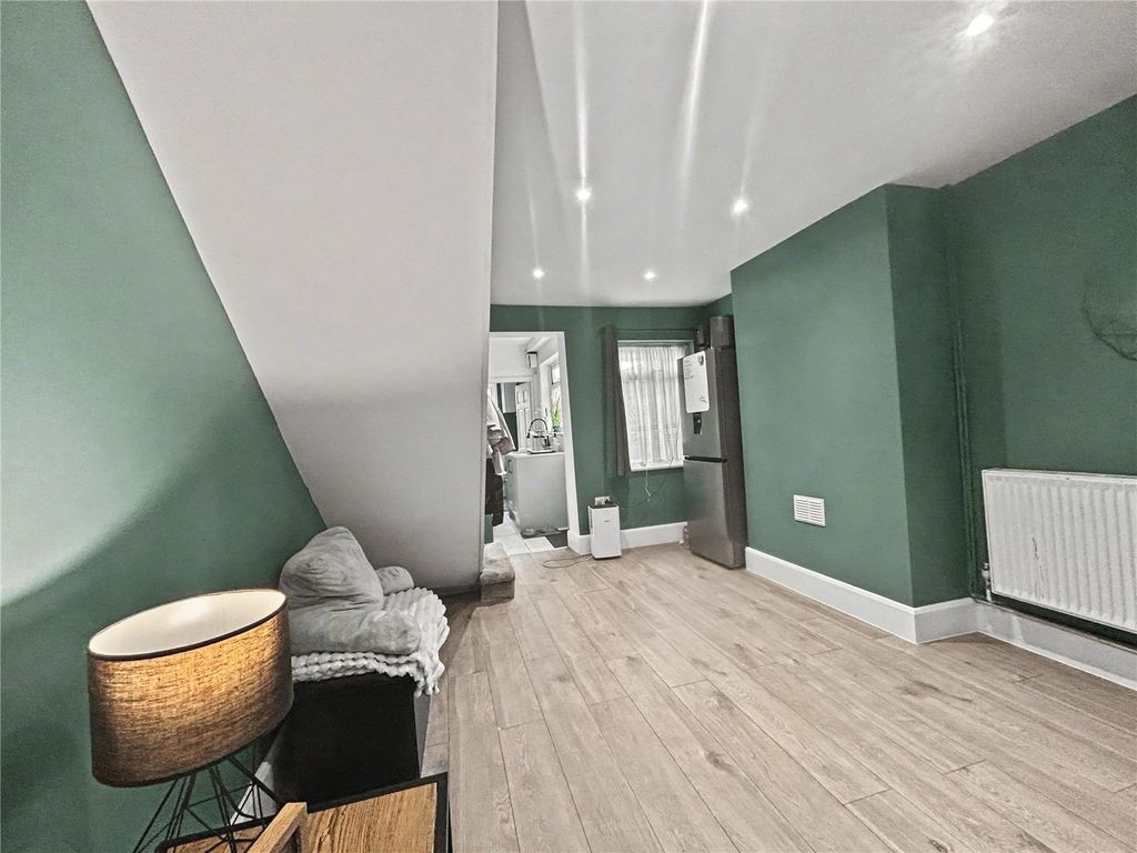 East Road, Welling, Kent DA16, 2 bed end terrace house for sale, £ ...