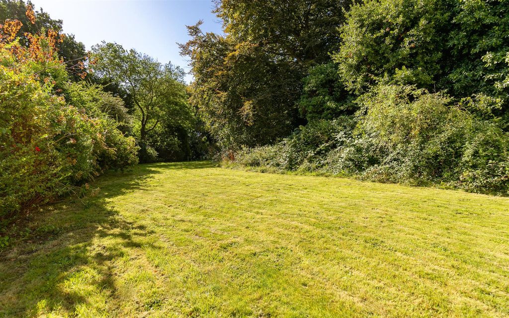 Additional image 9 of 6 bed country house for saleBonchurch, Isle Of Wight PO38