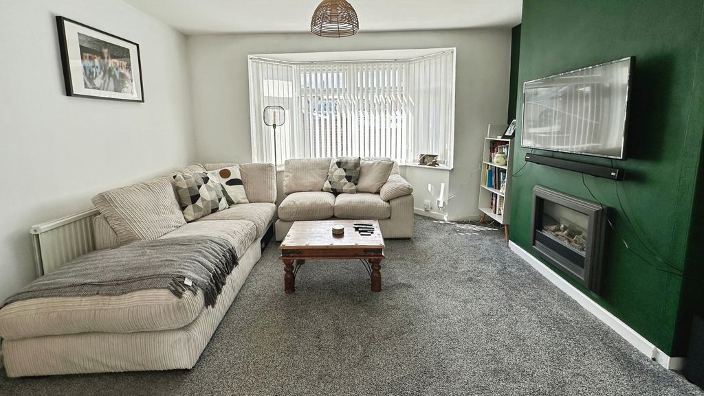 Property photo 2 of 23 Pbox-Img.Jpg