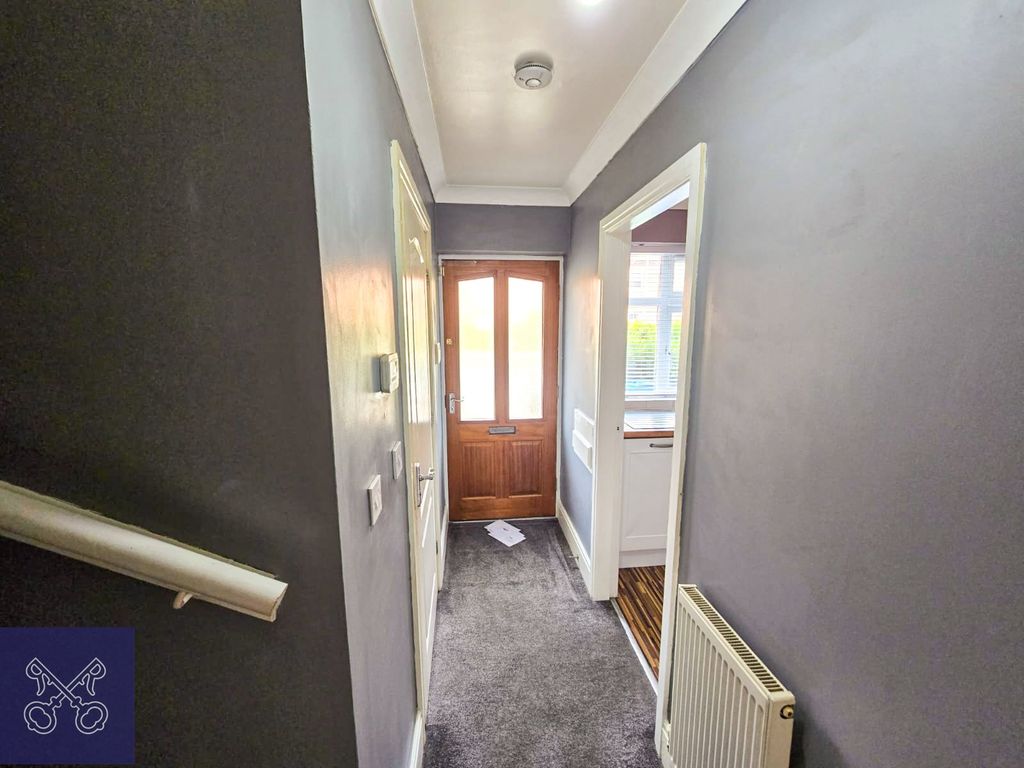 Property photo 2 of 28 Picture No. 30