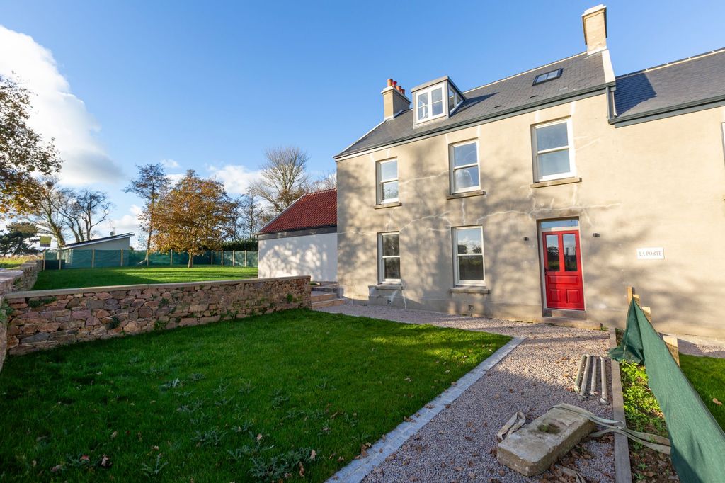 Property photo 1 of 41