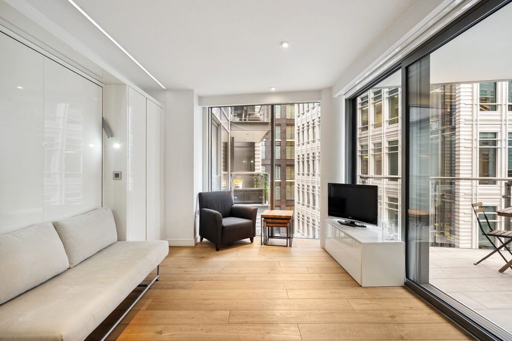 Property photo 1 of 11 Jll