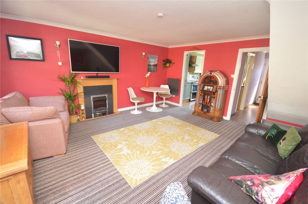 Property photo 2 of 13 Living Room