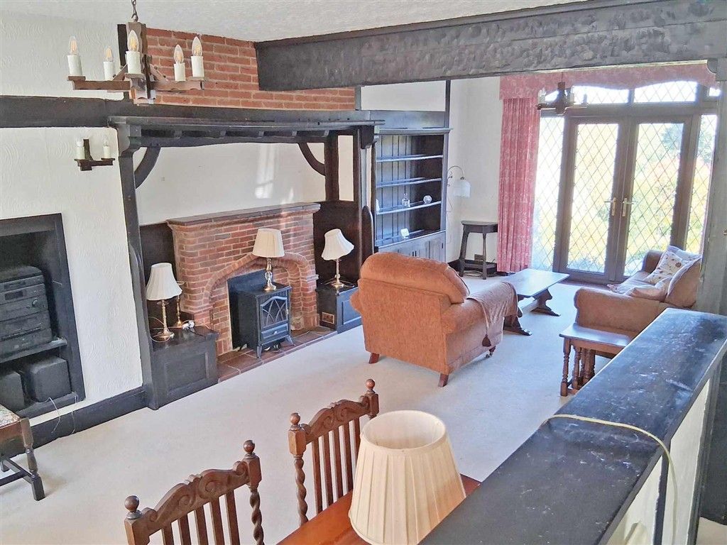 Property photo 2 of 6