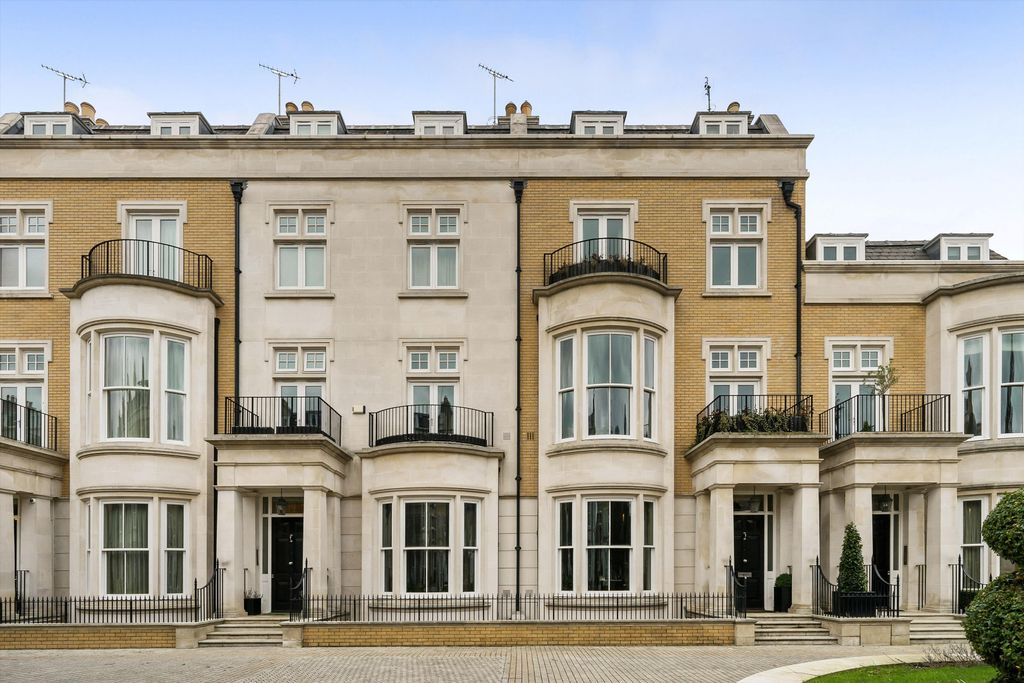 Property photo 2 of 18 Image