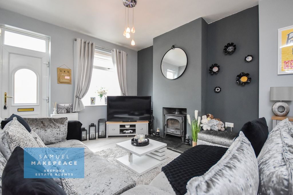 Property photo 3 of 14 Gallery