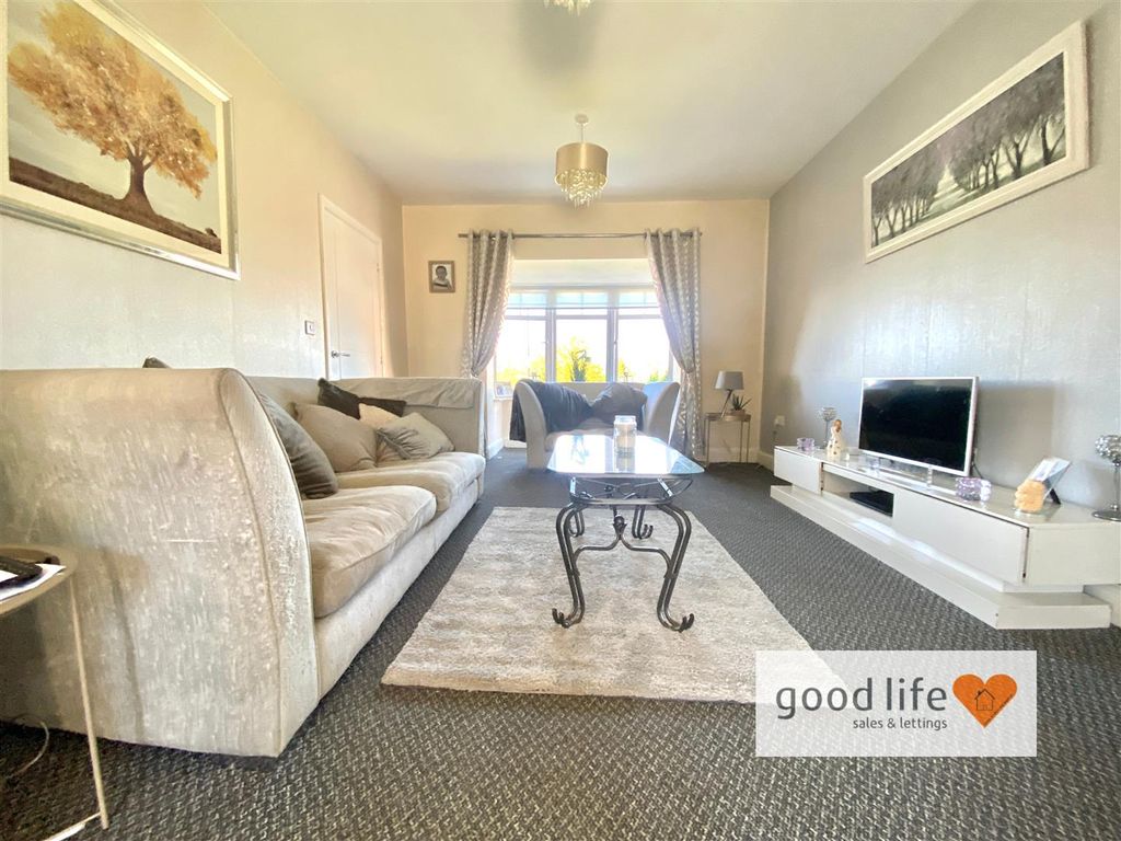 Property photo 2 of 21 20250509_130935924_Ios1Algincourt.Jpg