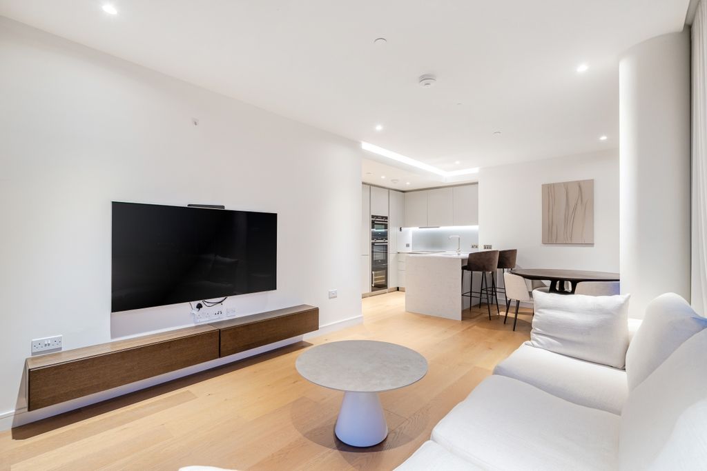 Property photo 3 of 16 1415961-14-699784...