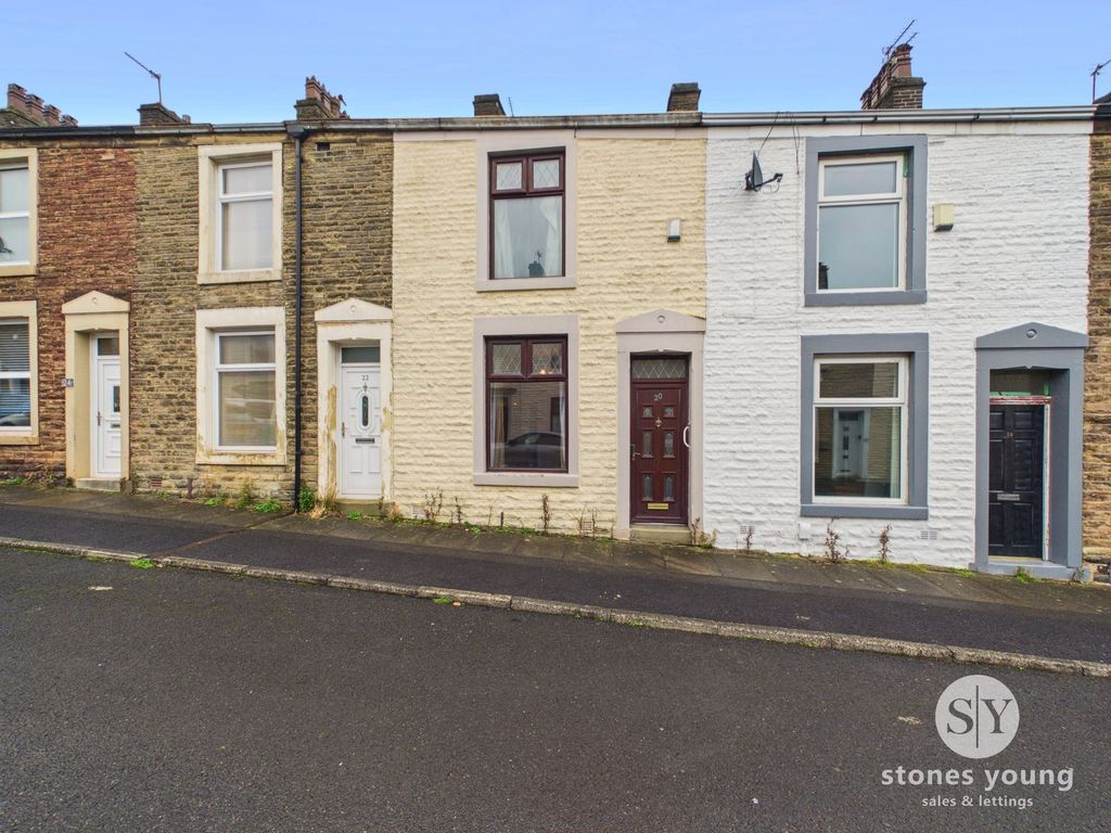 Property photo 1 of 11