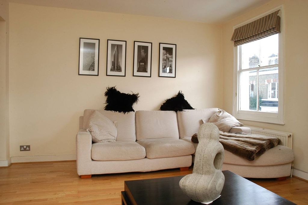 Property photo 1 of 3