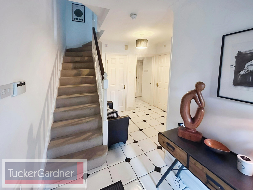 Property photo 2 of 18