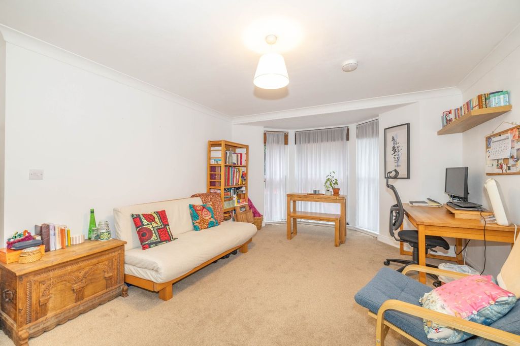 Property photo 2 of 9 Picture 2