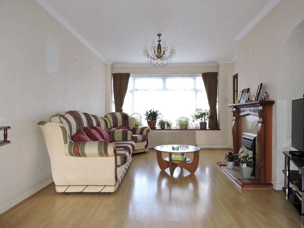 Property photo 3 of 22