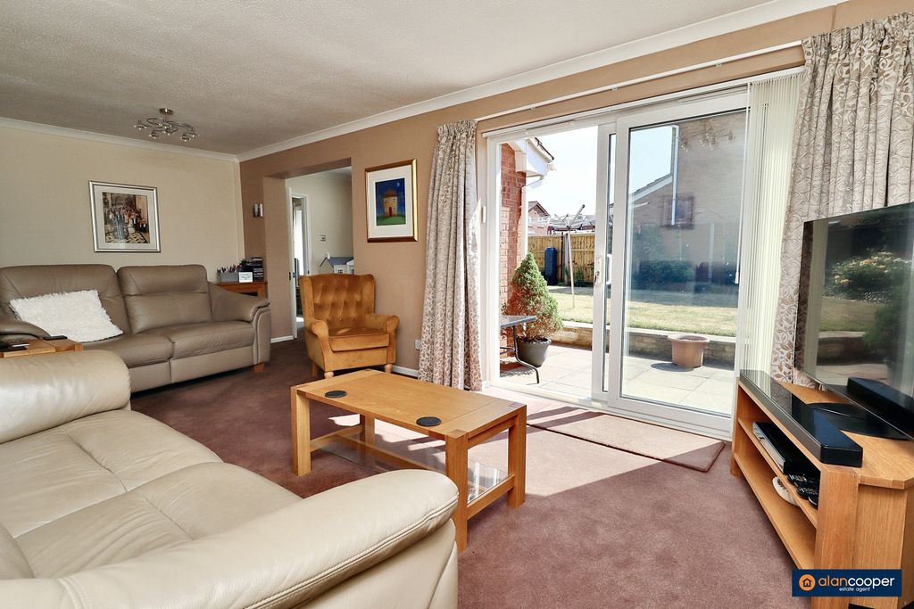 Property photo 3 of 34 4369913