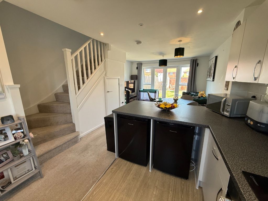 Property photo 2 of 14 5197892