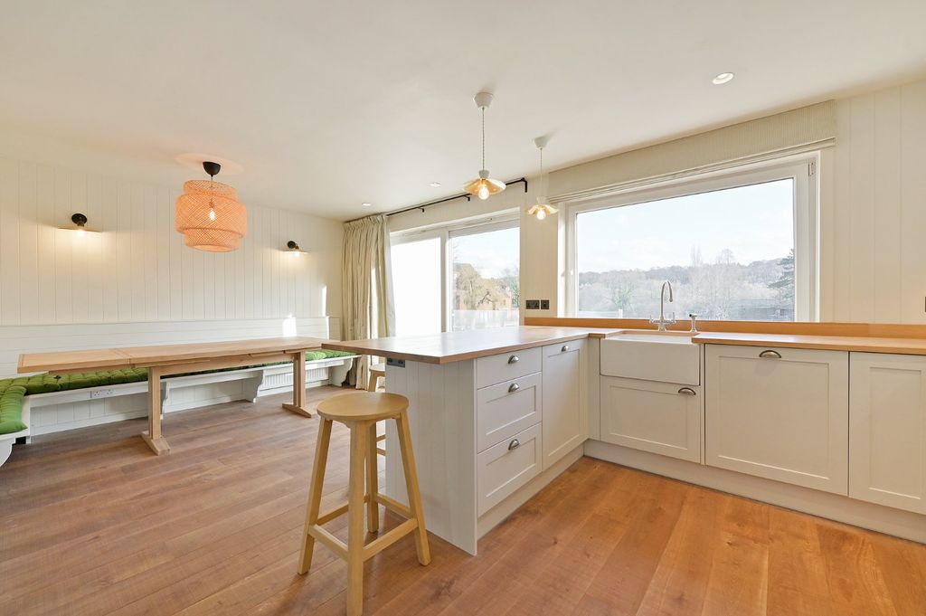 Property photo 3 of 13 Picture No. 29