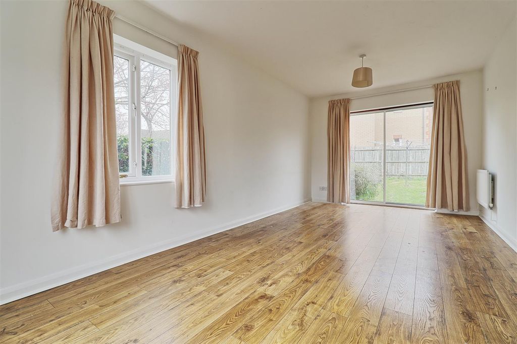 Property photo 3 of 10 Living 2.Jpg