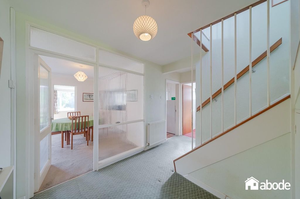 Property photo 2 of 29 St Peters Avenue-2.Jpg