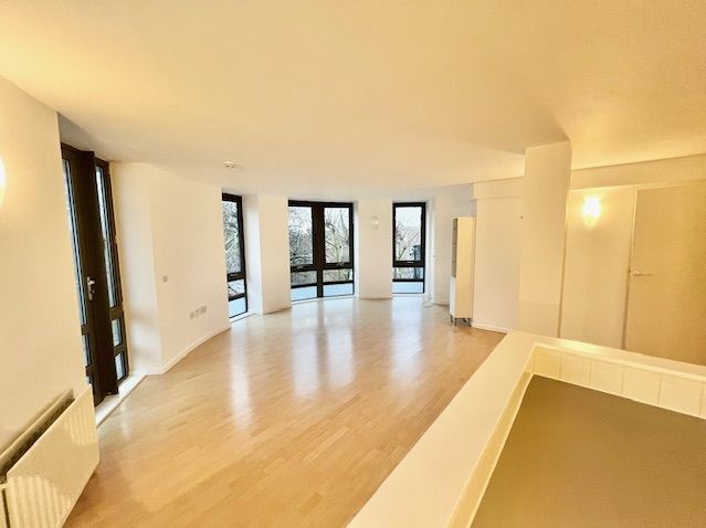 Property photo 1 of 17 Reception / Diner / Kitchen