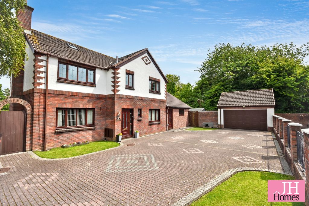Property photo 1 of 27