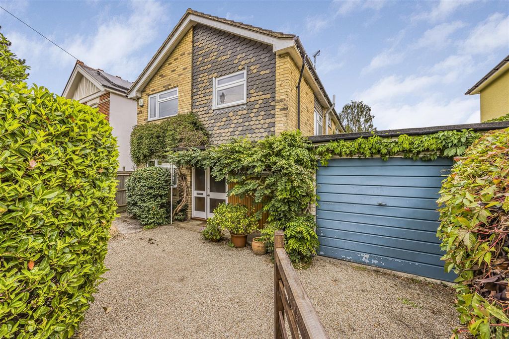 Property photo 2 of 19 Beach Road, Emsworth-Porticomarketing-Nexa-39.Jpg