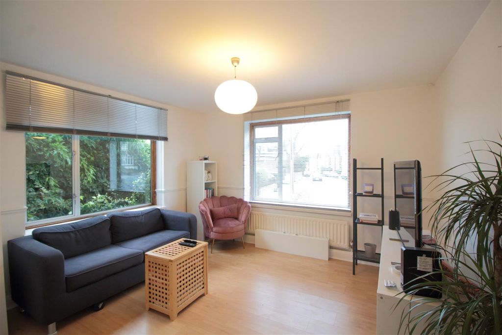 Property photo 3 of 9 Img_1869.Jpg