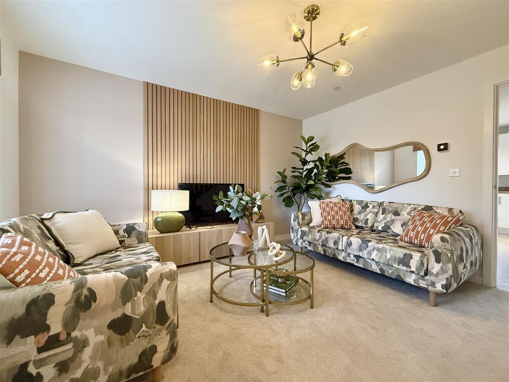 Property photo 2 of 13