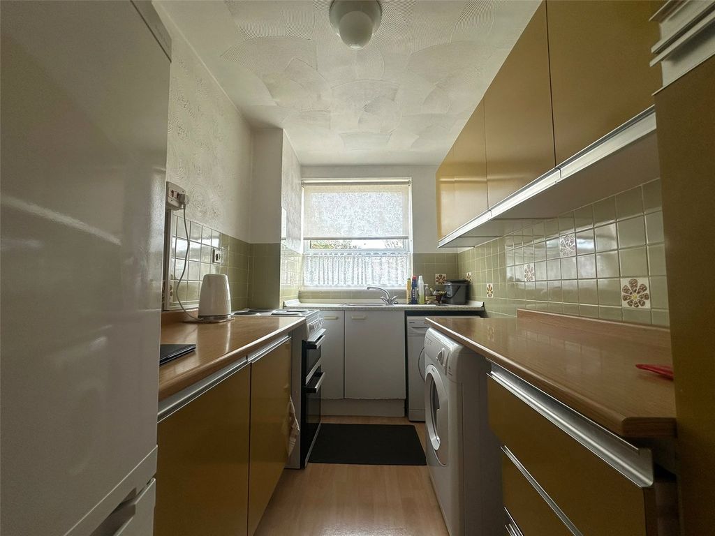 Property photo 3 of 11 Picture No. 19