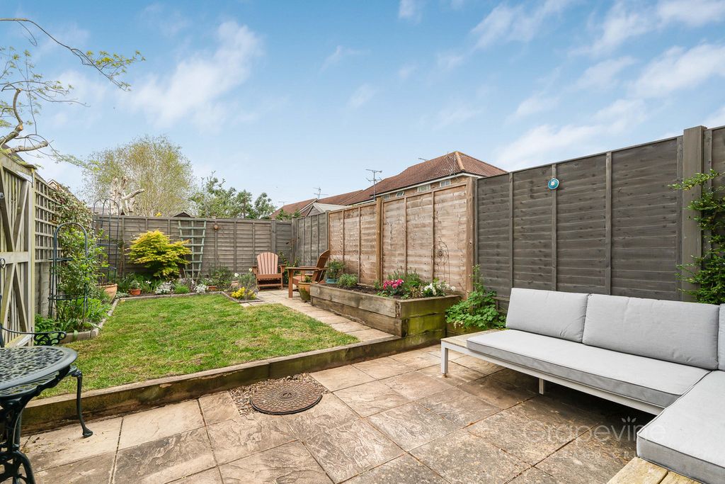 Property photo 2 of 22